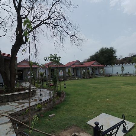 Keshav Resort Удайпур Екстериор снимка