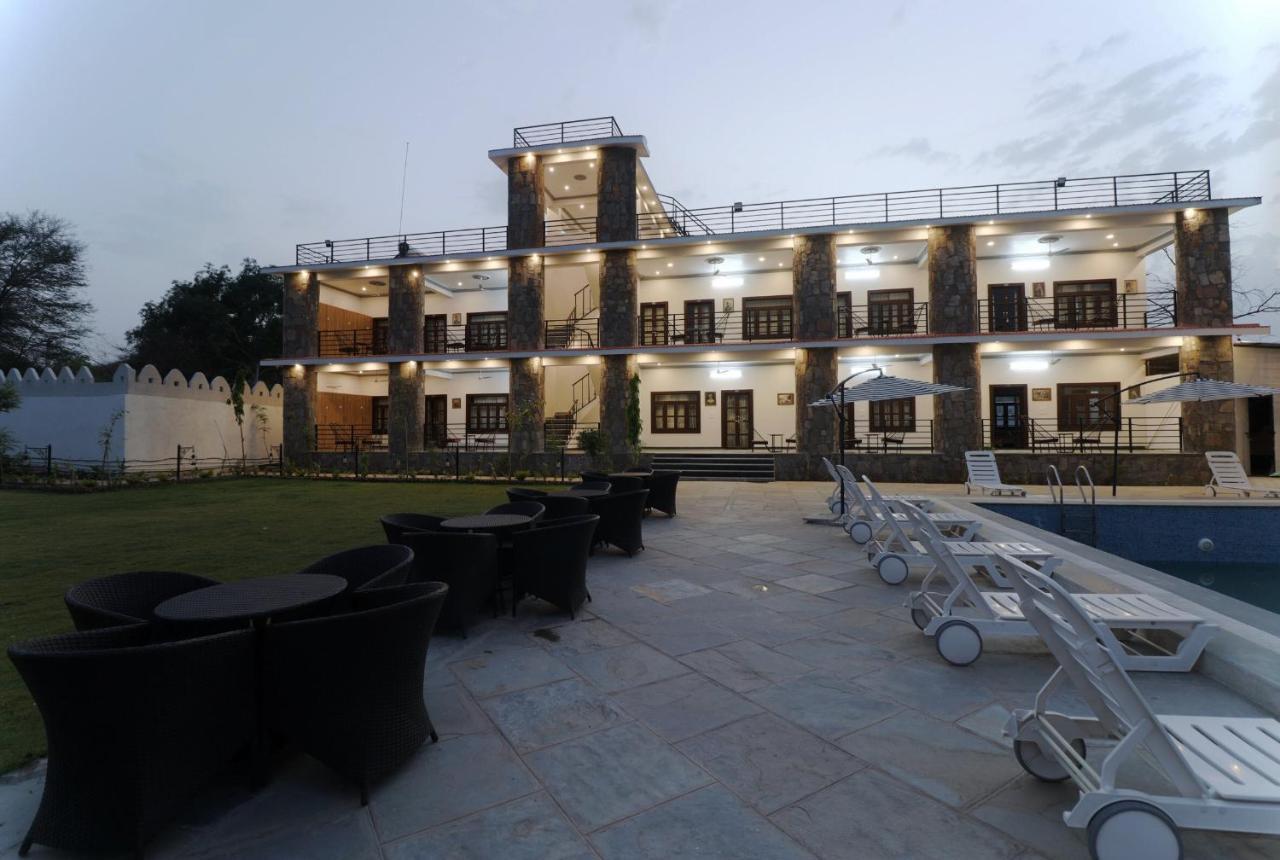 Keshav Resort Удайпур Екстериор снимка
